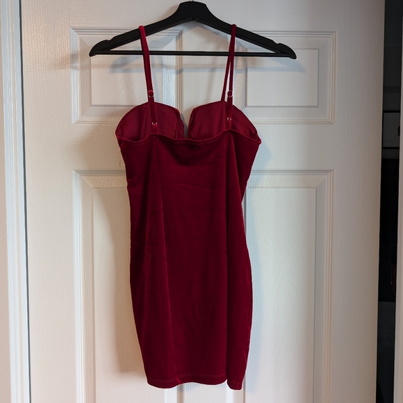 Cute Red Velvet Mini Dress Size Small Forever 21 - Picture 3 of 4